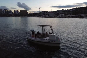 Seattle Jacuzzi Boat Rentals: The Ultimate Relaxation Experience