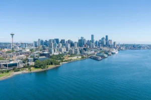 Hot Tub Boat Safety Tips - How Lux Makes Your Seattle Adventure Worry-Free